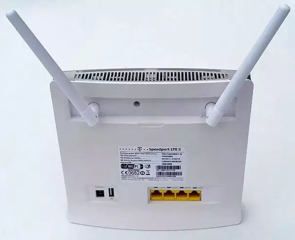 Wlan router. Роутер 593 Huawei. Speedport LTE 2. Роутер Huawei 4g Router 2. B593 Huawei антенны.